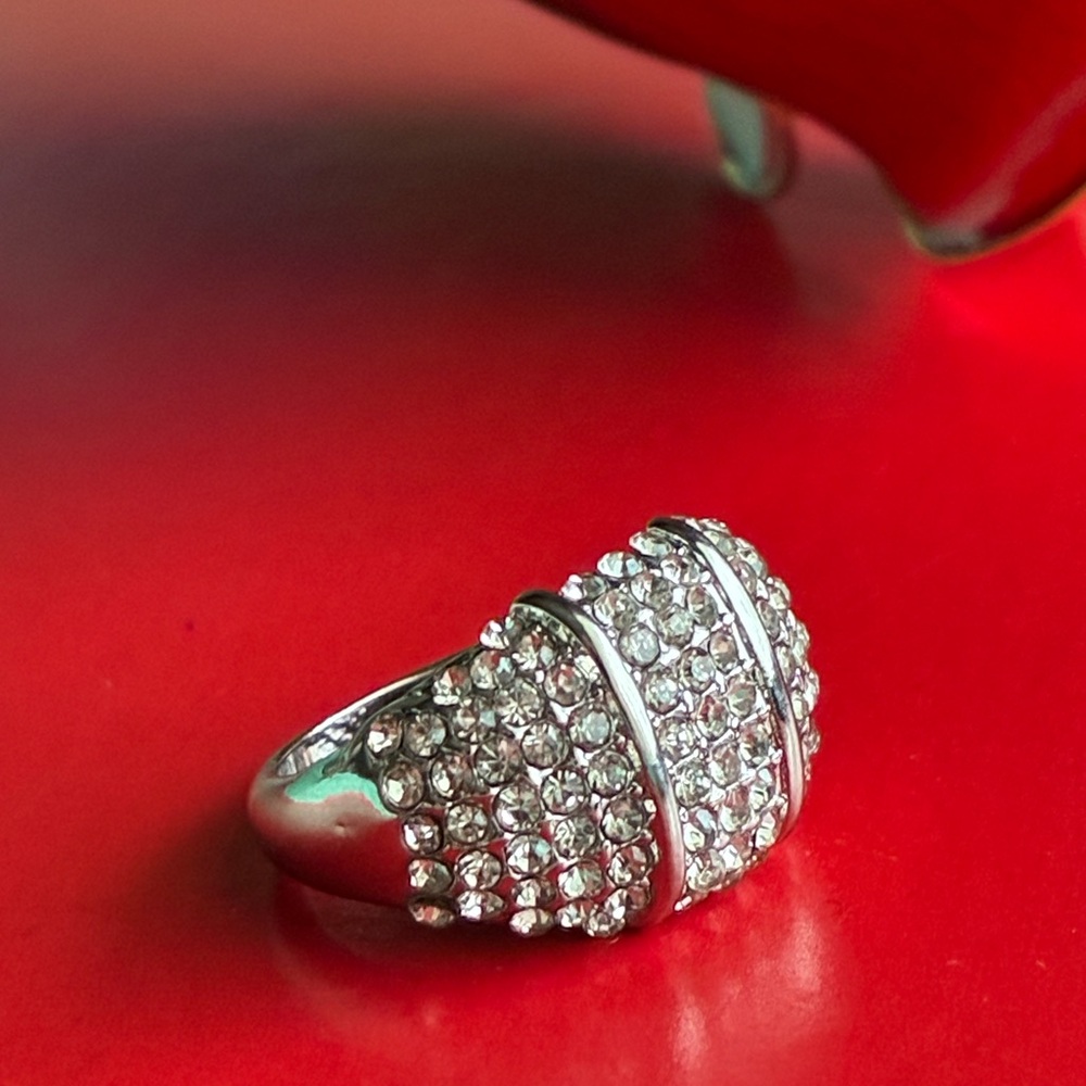 Guess Silver and Crystal Embellished Ring - Picture 3 of 8